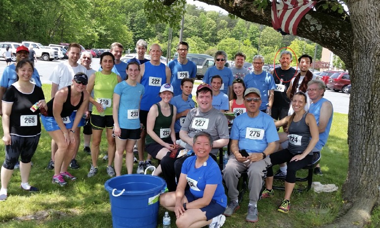 Collins and GMAO Fun Runners under the oak tree